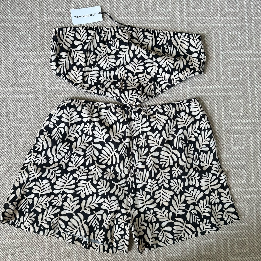 NWT - WeWoreWhat Strapless Cutout Romper - Size Large